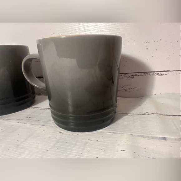 Le Creuset Gray Flint Mugs 12 ounce set/2 - Picture 3 of 4